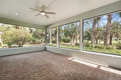 1018 Carolina Circle SW, Vero Beach, FL 32962 - Photo 41