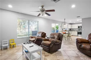 5532 SE Graham Dr, Stuart, FL 34997 - Photo 9