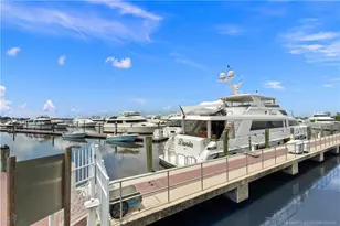 2950 SE Ocean Blvd, Stuart, FL 34996 - Photo 23