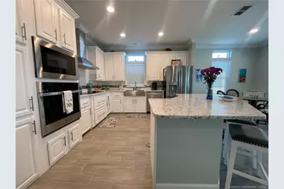 118 NE Bay Drive, Jensen Beach, FL 34957 - Photo 9