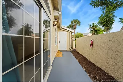 1656 SE Green Acres Circle #D103, Port Saint Lucie, FL 34952 - Photo 9