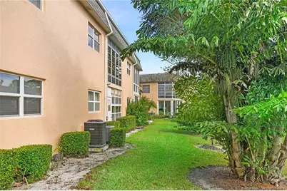 2950 SE Ocean Boulevard #35-5, Stuart, FL 34996 - Photo 3