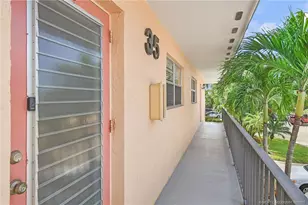 2950 SE Ocean Blvd, Stuart, FL 34996 - Photo 5