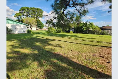 561 NW Floresta Drive, Port Saint Lucie, FL 34983 - Photo 5