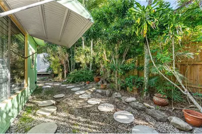 1395 NE Waveland Avenue, Jensen Beach, FL 34957 - Photo 33