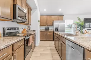 5208 Manciano St, Fort Pierce, FL 34951 - Photo 5