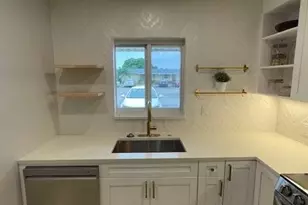 2501 Barkley Dr W, West Palm Beach, FL 33415 - Photo 3