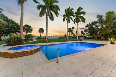 301 SE Harbor Point Drive, Stuart, FL 34996 - Photo 3