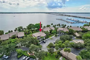 248 NE Edgewater Dr, Stuart, FL 34996 - Photo 5