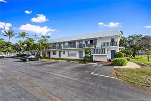 2929 SE Ocean Blvd, Stuart, FL 34996 - Photo 3