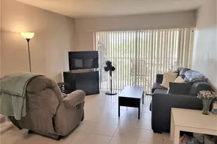 1526 SE Royal Green Cir, Port Saint Lucie, FL 34952 - Photo 9