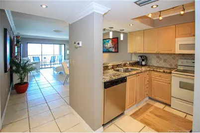 4720 NE Sandpebble Trace #403, Stuart, FL 34996 - Photo 9