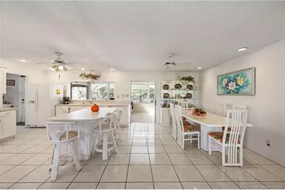 477 SE Seabreeze Lane, Port Saint Lucie, FL 34983 - Photo 17