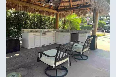 272 NW Hazard Way, Port Saint Lucie, FL 34986 - Photo 7