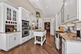 2003 NW Laurel Oak Ln, Palm City, FL 34990 - Photo 11