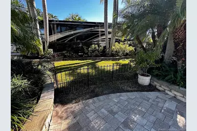 385 NW Bounday Drive, Port Saint Lucie, FL 34986 - Photo 13