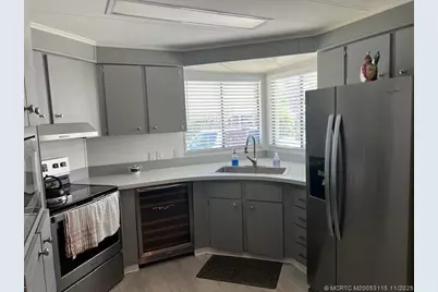 661 Sun Ray Court, Boynton Beach, FL 33436 - Photo 3