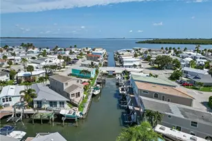 717 Nettles Blvd, Jensen Beach, FL 34957 - Photo 35