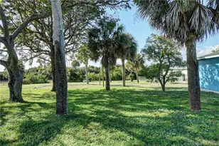 4103 S Indian River Dr, Fort Pierce, FL 34982 - Photo 5