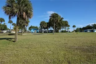 4103 S Indian River Dr, Fort Pierce, FL 34982 - Photo 29