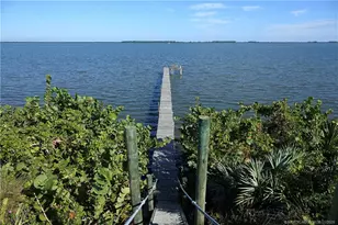 4103 S Indian River Dr, Fort Pierce, FL 34982 - Photo 3