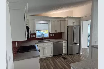 15925 Indianwood Circle SW, Indiantown, FL 34956 - Photo 5