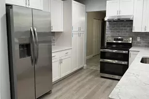 154 SE Selva Ct, Port Saint Lucie, FL 34983 - Photo 5