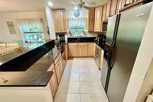 2950 SE Ocean Blvd, Stuart, FL 34996 - Photo 11