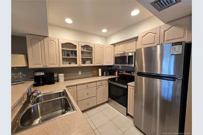 5564 NE Gulfstream Way, Stuart, FL 34996 - Photo 9