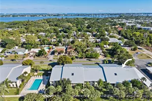 250 SE Four Winds Dr, Stuart, FL 34996 - Photo 25