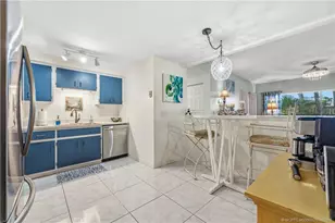 250 SE Four Winds Dr, Stuart, FL 34996 - Photo 5