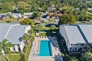 250 SE Four Winds Dr, Stuart, FL 34996 - Photo 23