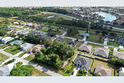 5930 NW Wolverine Road, Port Saint Lucie, FL 34986 - Photo 9