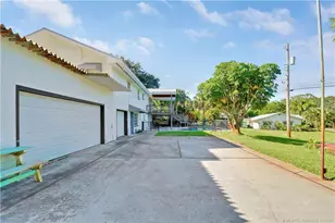 1995 NE River Ct, Jensen Beach, FL 34957 - Photo 15