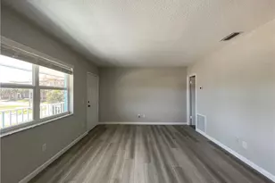 661 Hernando St, Fort Pierce, FL 34949 - Photo 1