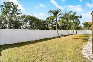 366 SW Eyerly Ave, Port Saint Lucie, FL 34983 - Photo 37