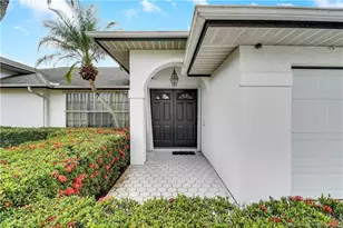 366 SW Eyerly Ave, Port Saint Lucie, FL 34983 - Photo 3