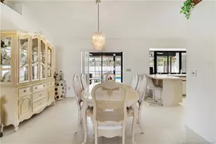 366 SW Eyerly Ave, Port Saint Lucie, FL 34983 - Photo 19