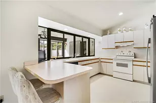 366 SW Eyerly Ave, Port Saint Lucie, FL 34983 - Photo 23