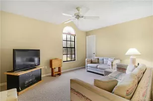 366 SW Eyerly Ave, Port Saint Lucie, FL 34983 - Photo 9