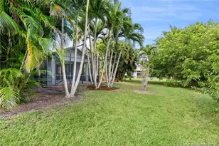 671 NW Red Pine Way, Jensen Beach, FL 34957 - Photo 39