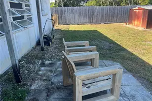 1467 SE Andrews St, Stuart, FL 34996 - Photo 9