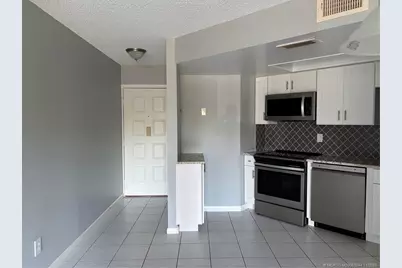 2041 NE Collins Circle #5-10, Jensen Beach, FL 34957 - Photo 5