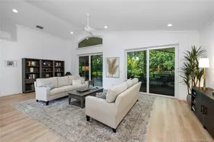 926 SE Westminster Pl, Stuart, FL 34997 - Photo 13