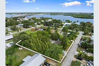 895 SW 29th Terrace, Palm City, FL 34990 - Photo 1