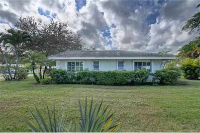 1843 SE Granada Lane, Stuart, FL 34996 - Photo 5