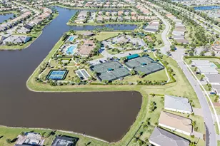 781 SE Courances Dr, Port Saint Lucie, FL 34984 - Photo 43