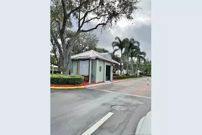 2902 SW Lakemont Place, Palm City, FL 34990 - Photo 25