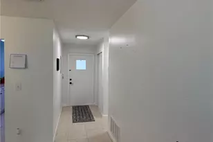 300 SW Golfview Terrace, Boynton Beach, FL 33426 - Photo 3