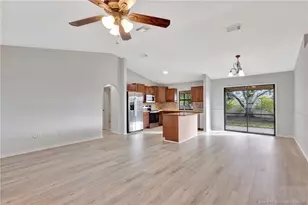 252 NW Lincoln Ave, Port Saint Lucie, FL 34983 - Photo 11